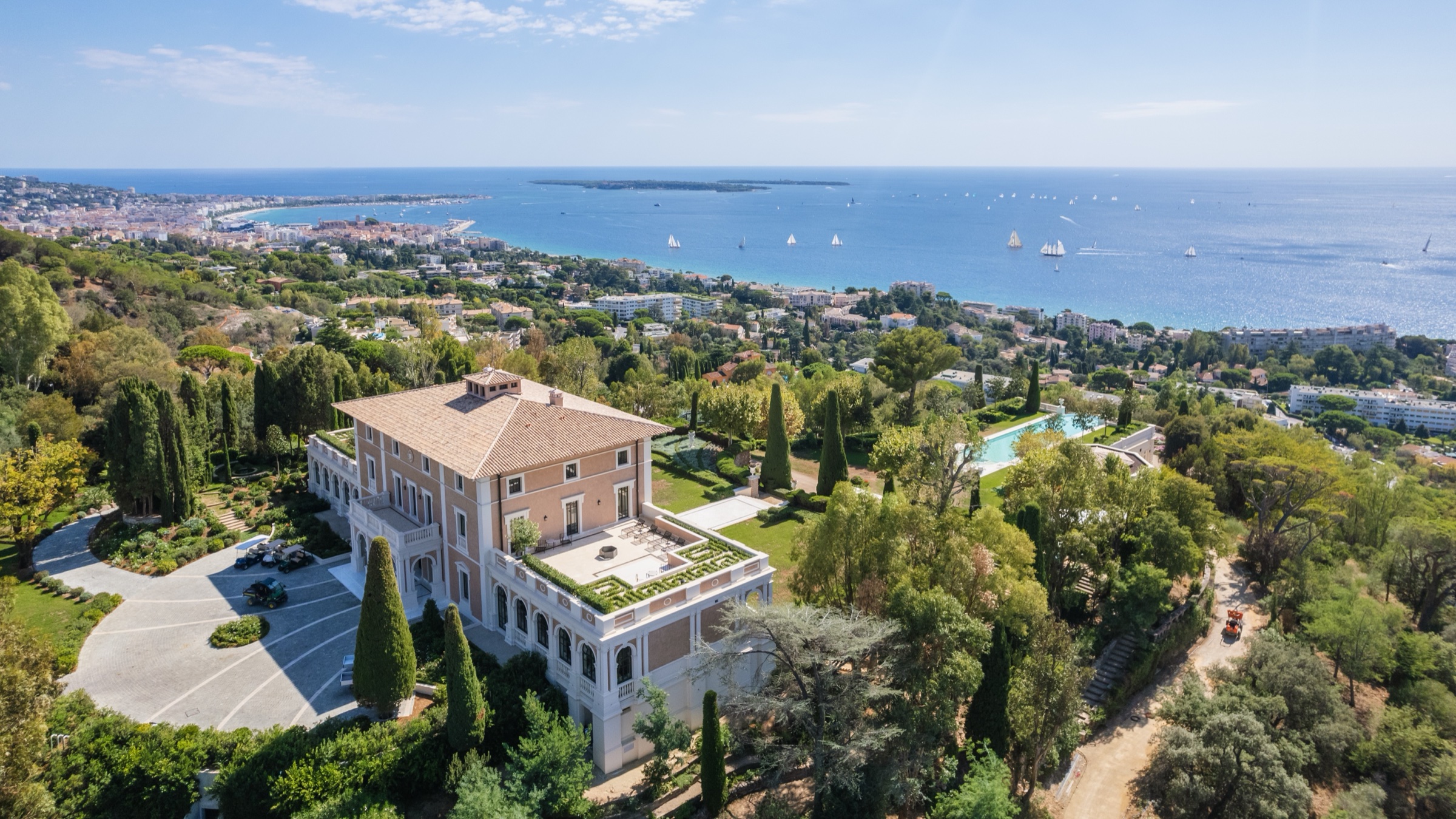 Château de la Croix des Gardes – Cannes - View 2