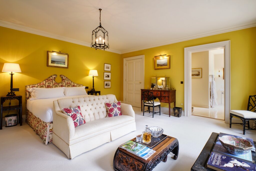 Inside Cirencester Estate: Cotswolds Country Living