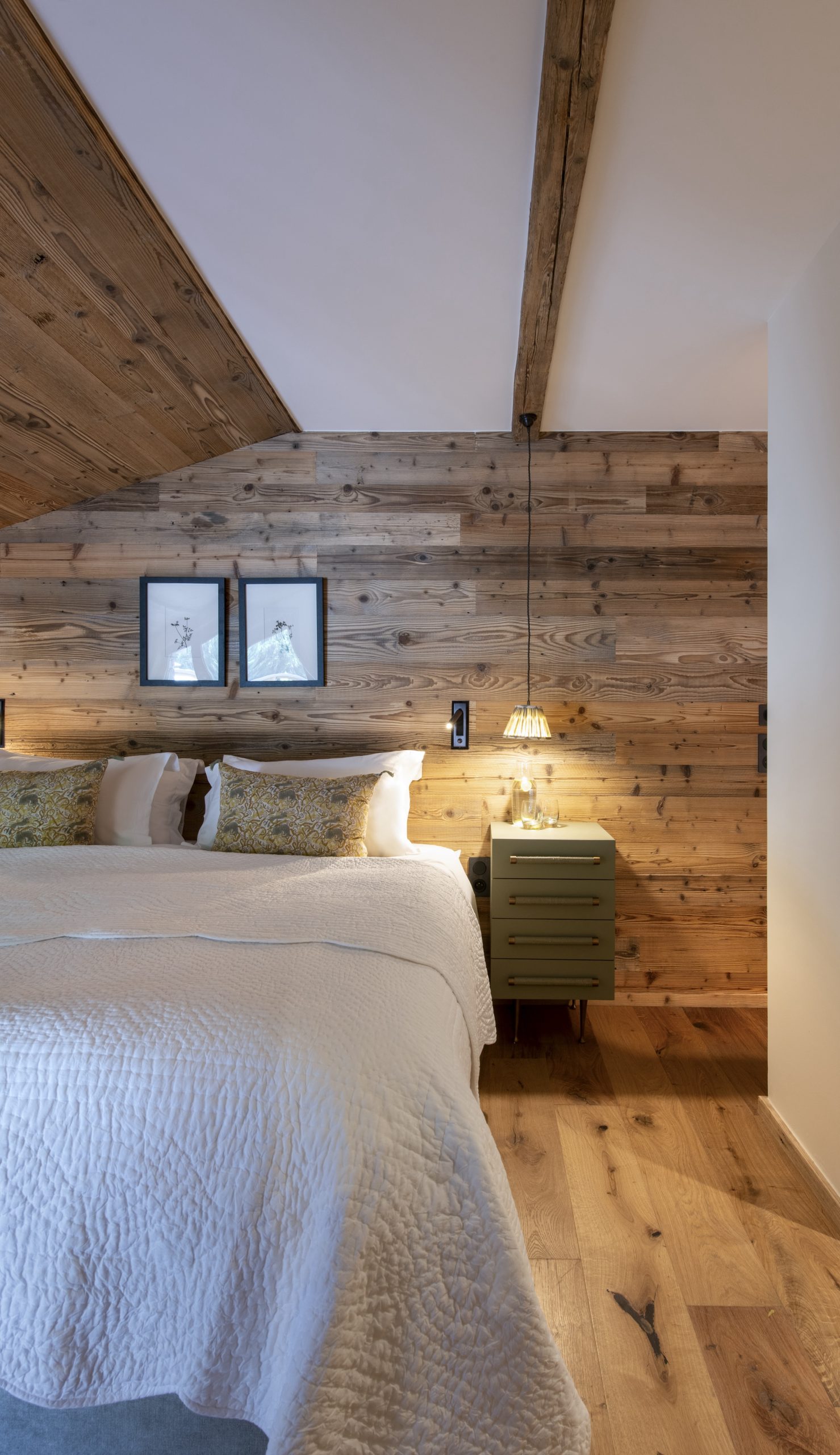 Chalet Arolay Penthouse – Val d’Isère - View 2