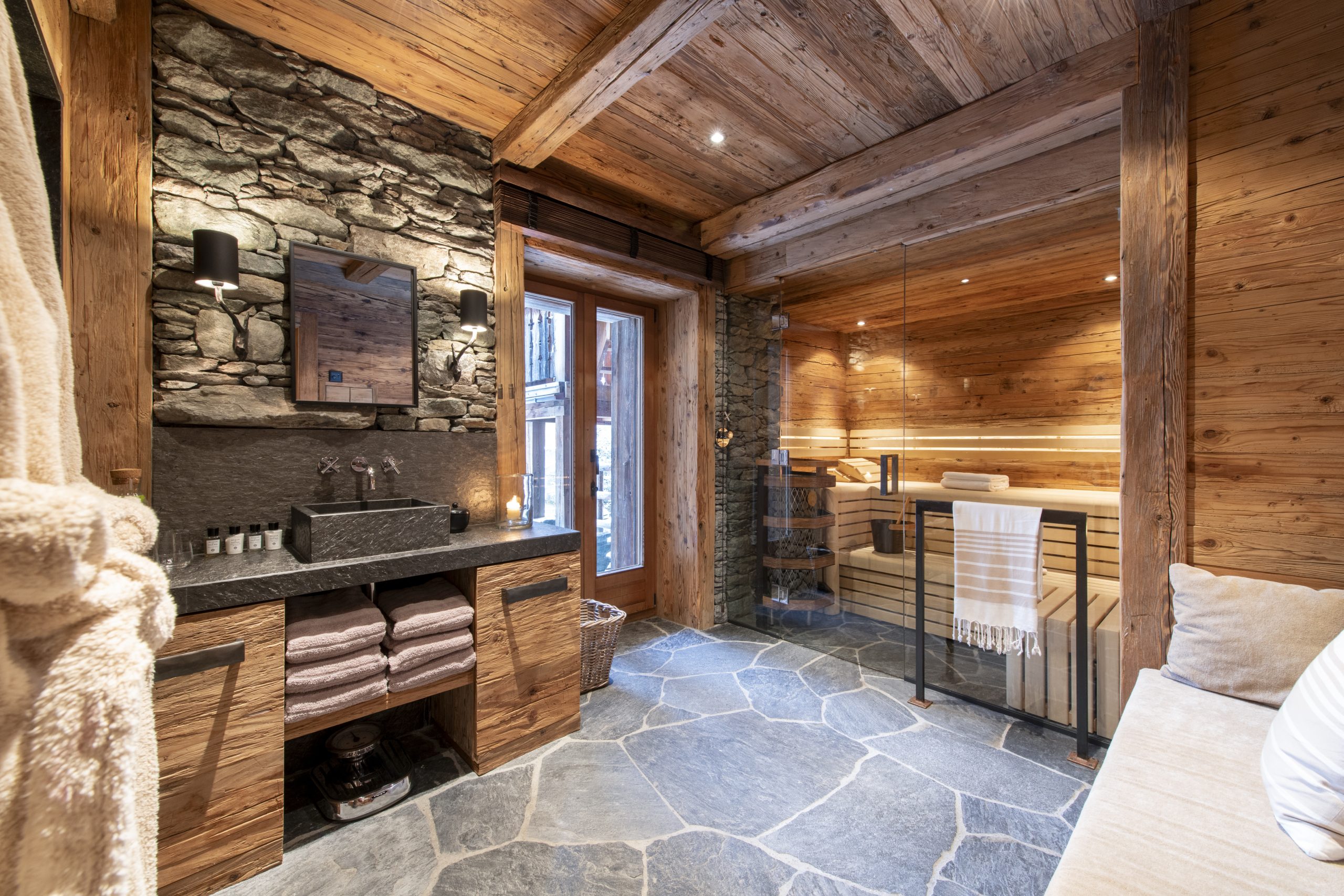 Chalet Marmotte Penthouse – Verbier - View 2