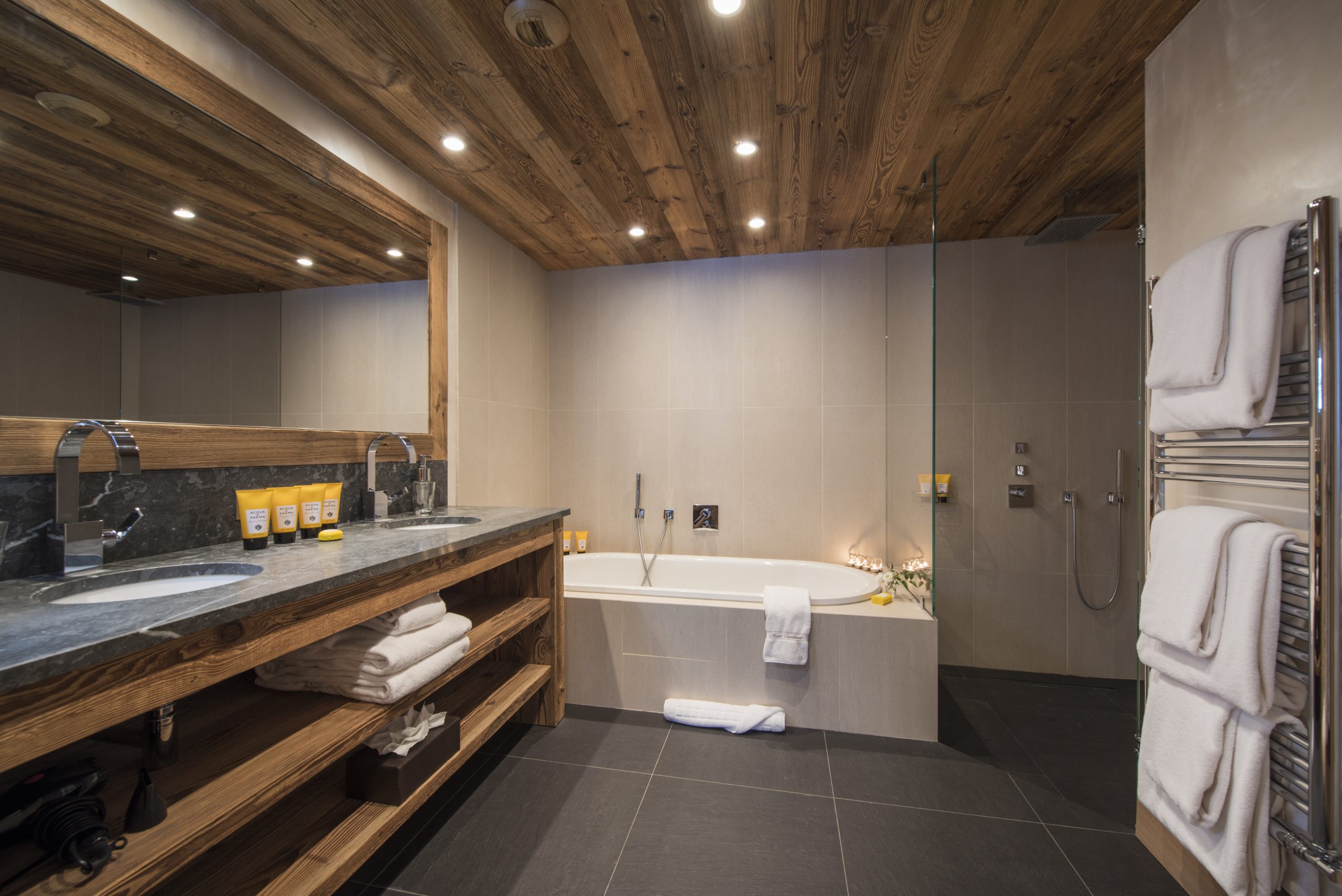 Chalet Mont Tremblant – Méribel - View 2