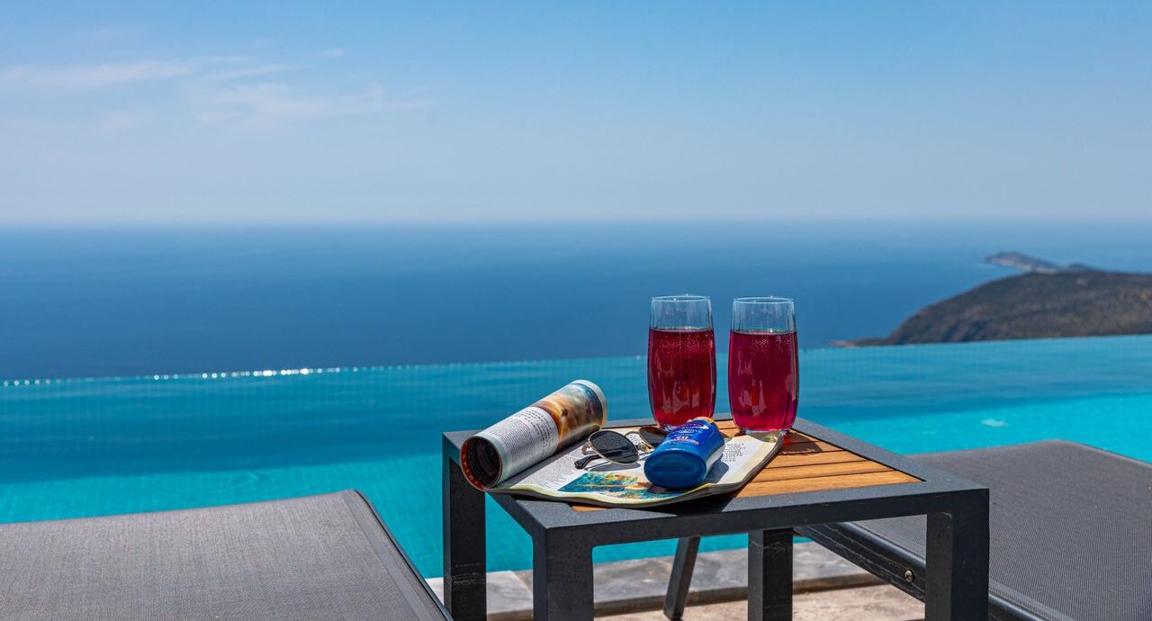 Infinity Pool Villas in Mykonos